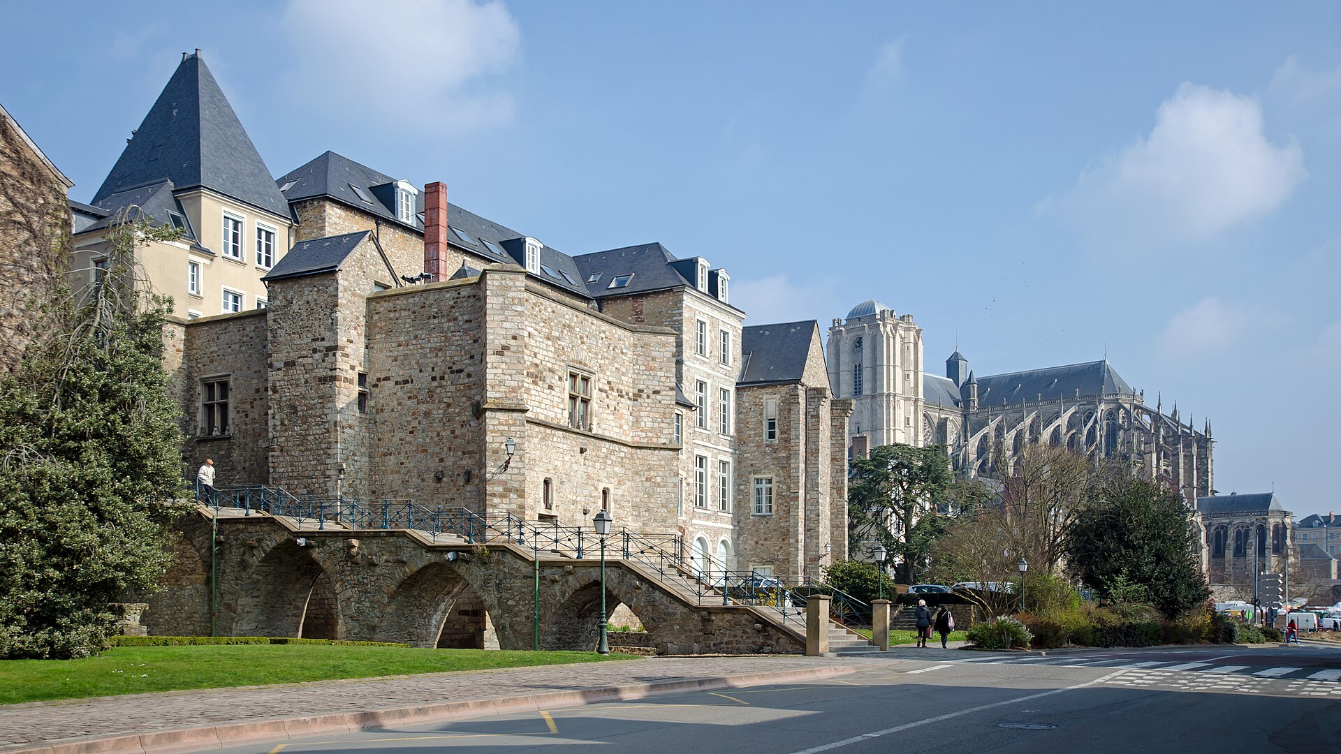 Patrimoine immobilier de la Cité Plantagenêt au Mans